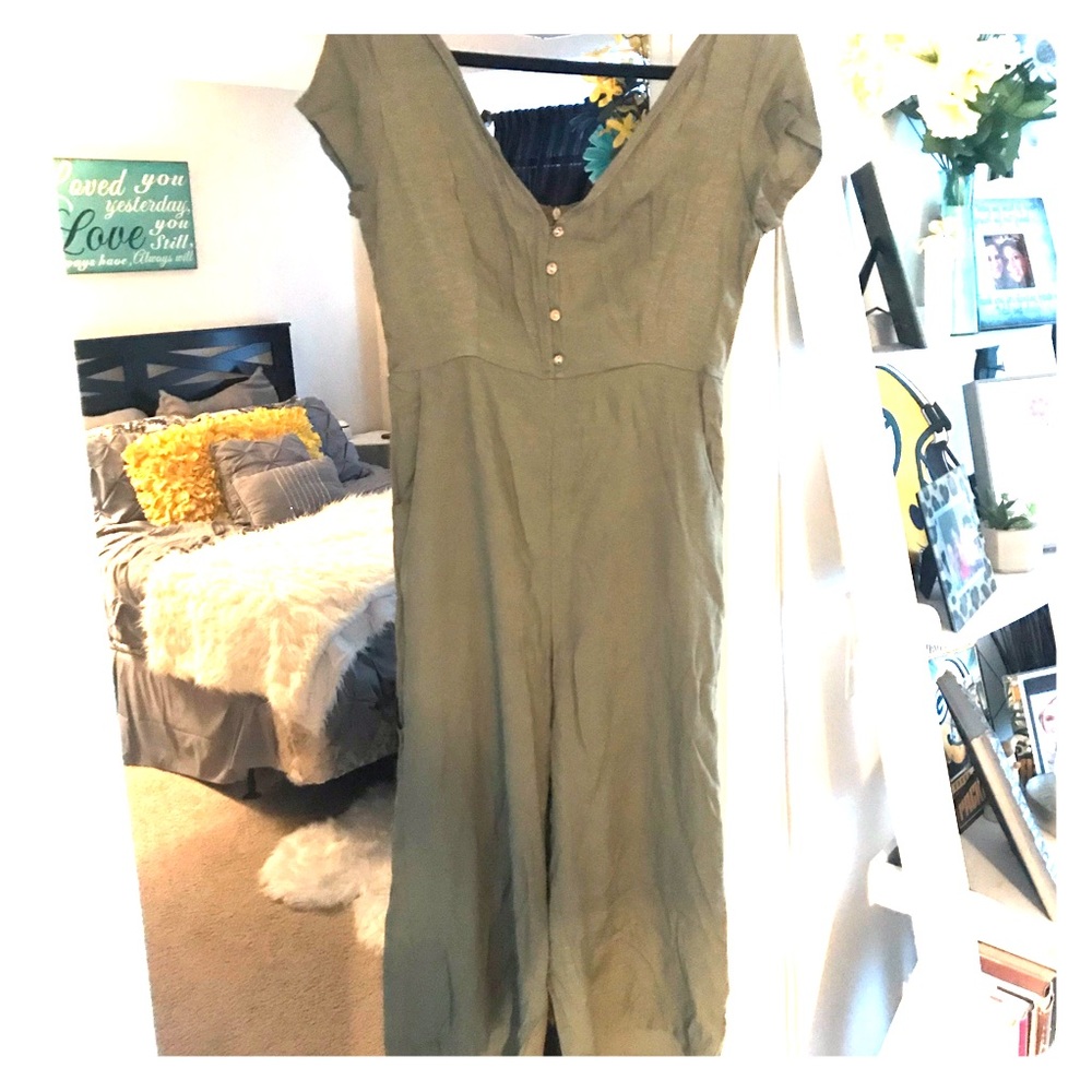 Army green jumper